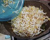 Foto langkah ke 2 dari resep Tumis Kecambah Bakso.