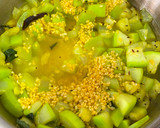 சுரக்காய் கூட்டு ரெசிபி ஸ்டேப் 3 புகைப்படம்