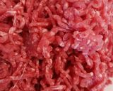 A picture of step 1 of Polpette e cipolle.