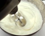 Kókuszos piskótatekercs recept fázis 1 fotója