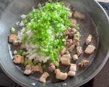 Foto del paso 1 de la receta: Arroz basmati con panceta y langostinos