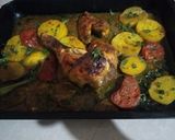 صورة لخطوة 4 من وصفة سينية بطاطاس مع دجاج محمر فالفرن 🍗🍗🍗🍗🍪🍪🍪🍪
