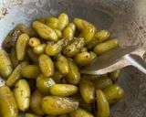 Gambar langkah 1 resipi Sambal Hitam belimbing buluh.