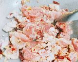 รูปขั้นตอนการทำที่ 2 ของ ผัดหมูสะท้าน