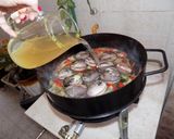 Foto del paso 9 de la receta: Almejas, mejillones al disco