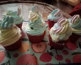 A picture of step 7 of Eggless cupcakes 🧁 🧁 🧁.