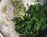 मेथी थेपला (methi thepla recipe in marathi) रेसिपी स्टेप 1 फोटो 