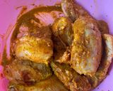 A picture of step 1 of Mughlai chicken.