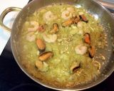 Foto del paso 2 de la receta Bacalao al horno con gambas y mejillones