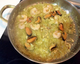 Foto del paso 2 de la receta: Bacalao al horno con gambas y mejillones