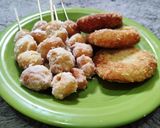 Foto langkah ke 7 dari resep Roti goreng isian & sate gulung gula.