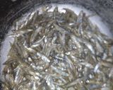 A picture of step 2 of Omena in coconut milk.