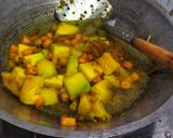 Foto langkah ke 5 dari resep Lodeh Udang Labu Tempe bosok.