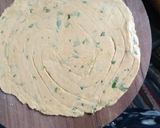 A picture of step 2 of Desi Methi masala parota.
