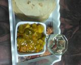 A picture of step 3 of Dahi mix veg curry.
