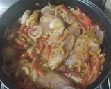 Foto del paso 4 de la receta: Bifes de pechuga de pollo salteado y acompañado con arroz.