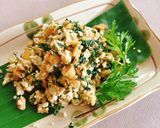 Hình bước làm 3 của món Đậu phụ xào ngải cứu