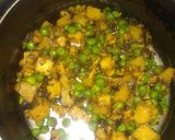 A picture of step 2 of Namkeen sevaiya.