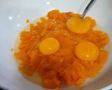 A picture of step 2 of Spanish omelette with sweet potato.