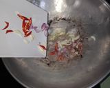 Foto langkah ke 4 dari resep Ikan Dencis tumis.
