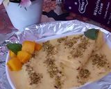 A picture of step 5 of Mango Malae Roll.