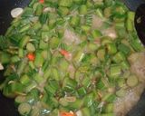 Foto langkah ke 4 dari resep Tumis Batang Keladi (Jangan Lompong).