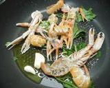 Foto del passaggio 1 della ricetta Linguine alla crema di scampi