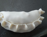Foto del paso 4 de la receta: Empanadas de pollo al verdeo