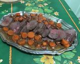 Une image de l'étape 16 de Rôti de cerf mariné, lard et carottes.