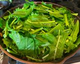 A picture of step 2 of Fresh Dandelions - Power Green.