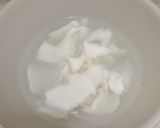 Foto langkah ke 1 dari resep Es jeruk kelapa muda.