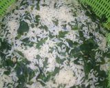 A picture of step 1 of Moringa jallof rice.