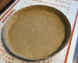 Une image de l'étape 2 de Maxi tarte aux pommes du jardin et miel d Algarve pâte brisée au cassis.