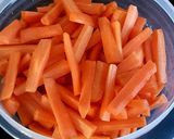 Une image de l'étape 1 de 🥕 Carottes et pommes de terre rissolées !! 🥔.