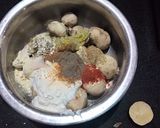 A picture of step 2 of Mushroom tikka.