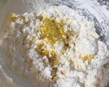 Foto del paso 2 de la receta: Galletitas de maicena y leche condensada sabor naranja