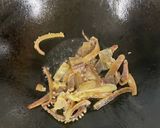簡單食材做好料，經典酒家菜「魷魚螺肉蒜」的食譜步驟4照片