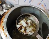 A picture of step 4 of Gur Gajar ke meethe chawal/ (Sweet Jaggery Carrot Rice pudding).