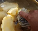Foto langkah ke 1 dari resep Potato Pillow Bites.
