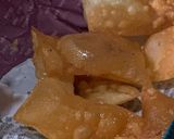 A picture of step 3 of Dahi phulkiyan.