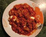 Foto del paso 10 de la receta: Pollo en salsa de tomate con huevos cocidos
