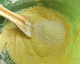 Foto del paso 3 de la receta: Cake de naranja, coco, frutas y cáscaras confitadas