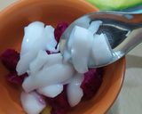 Foto langkah ke 4 dari resep Es Buah dan Kelapa Kopyor Kw.