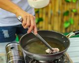 รูปขั้นตอนการทำที่ 9 ของ ปีกไก่ทอดเกลือ กรอบนอกนุ่มใน เครื่องปรุงน้อย อร่อยฟินมาก