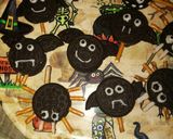 Halloween Oreo denevér & pók recept fázis 1 fotója