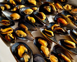 Foto del paso 1 de la receta: Mejillones con tomate (con y sin Thermomix)