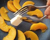 Foto del paso 3 de la receta: Duraznos flameados 🍑🔥