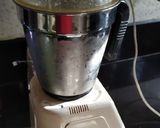 A picture of step 2 of Banana smoothie.
