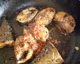 A picture of step 3 of Fish fry.