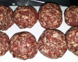 Foto del paso 3 de la receta: Albóndigas de carne picada con puré 🇺🇾
